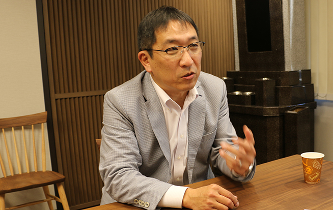 川本恭央様